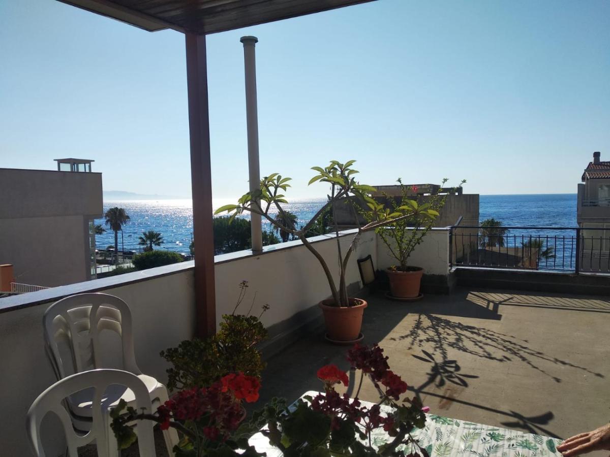 Casa Nupi Leilighet SantʼAlessio Siculo Eksteriør bilde